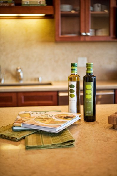 Green Street A Residence kitchen shelf detail