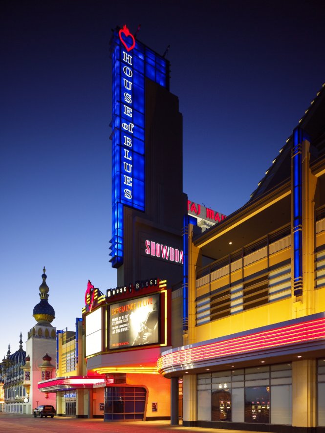House of Blues tower and boardwalk facade at dusk